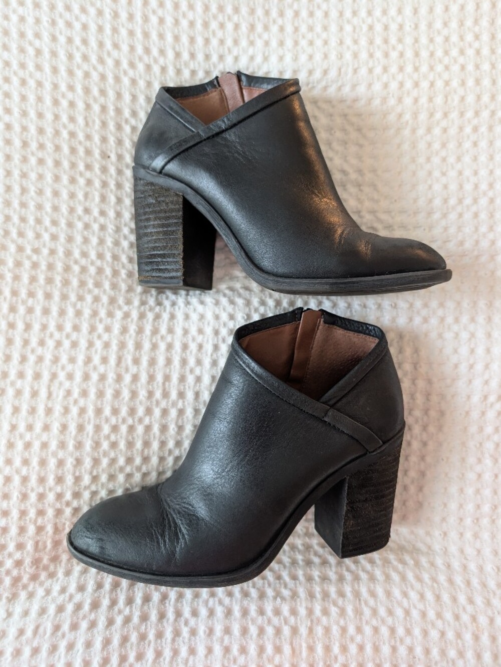 Lucky Brand Black Leather Ankle Booties with Stacked Block Heel